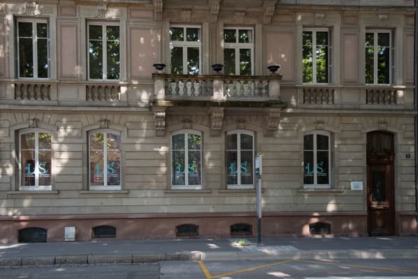 façade-LS